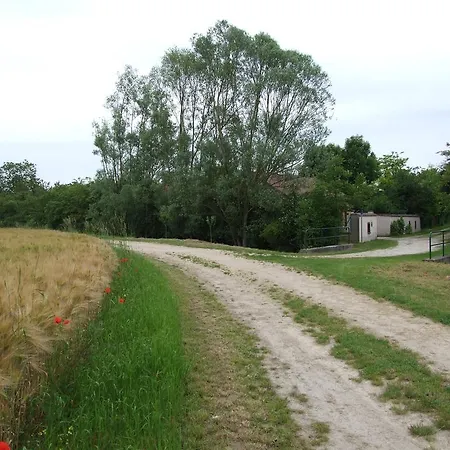 Semesterbostad Le Saule Argente La Villeneuve-au-Châtelot